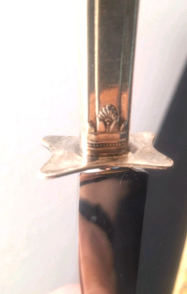 Vintage Carving Knife 1937-1973 ~1847 FIRST LOVE Rogers Silver Plated/Stainless - Image 4 of 4