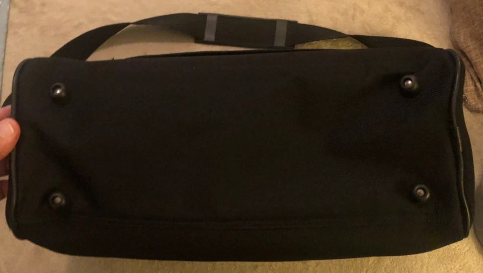 BOLSO DE VIAJE PIERRE CARDIN NEGRO DE LONA PARA LLEVAR GIMNASIO FIN DE SEMANA CORREAS DE HOMBRO/MANO Foto 3 de 3