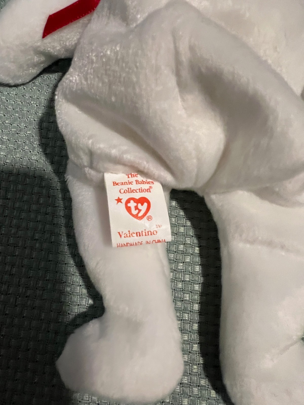 Ty Beanie Babies “Valentino” the White Teddy Bear w/ Heart  1994 thumbnail 2