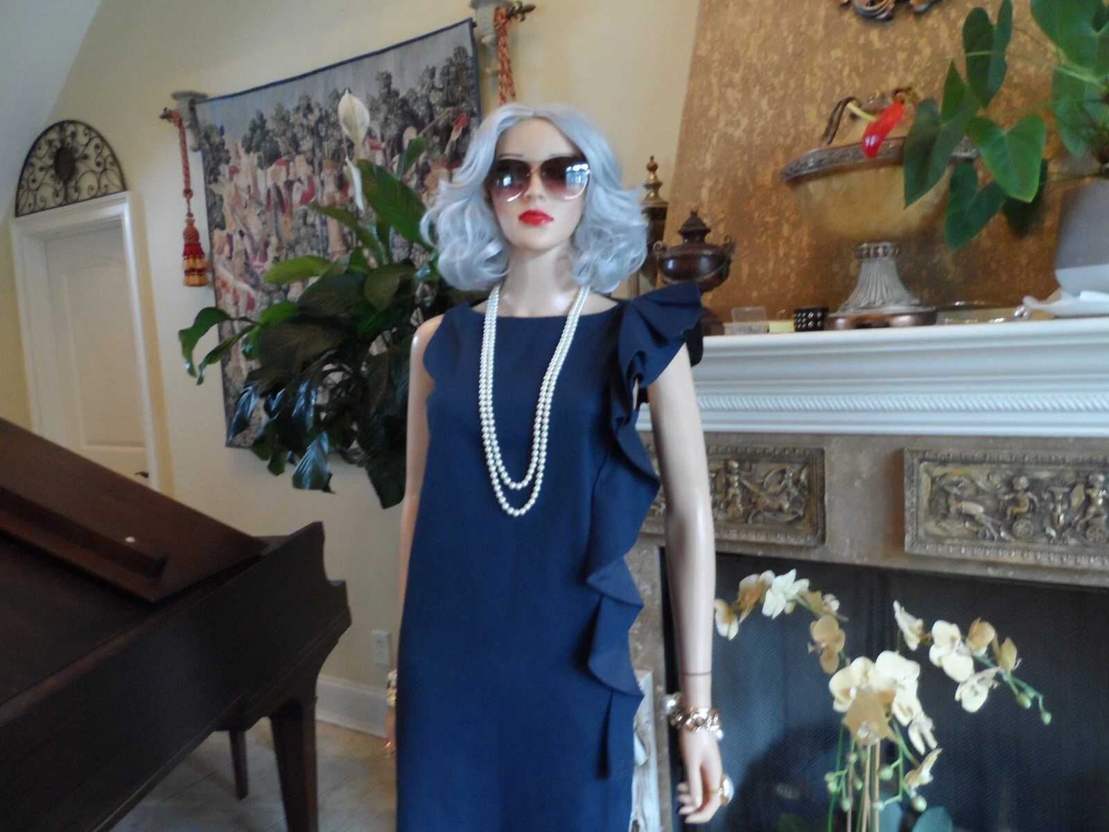 Abito in guaina blu navy rosso Valentino con dettaglio arricciacapelli laterali SIze IT 44 US 6