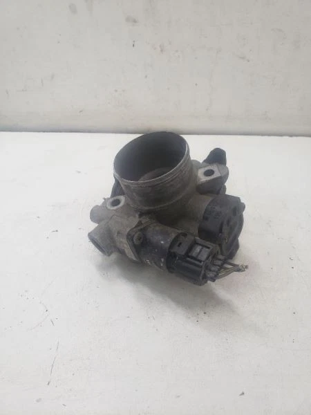 Throttle Body Throttle Valve Assembly 3.3L Fits 98-00 CARAVAN 446301 - Image 2 of 4