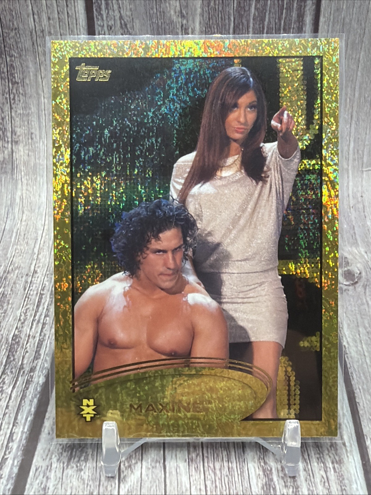 2012 Topps WWE NXT Diva Maxine Gold Sparkle #17
