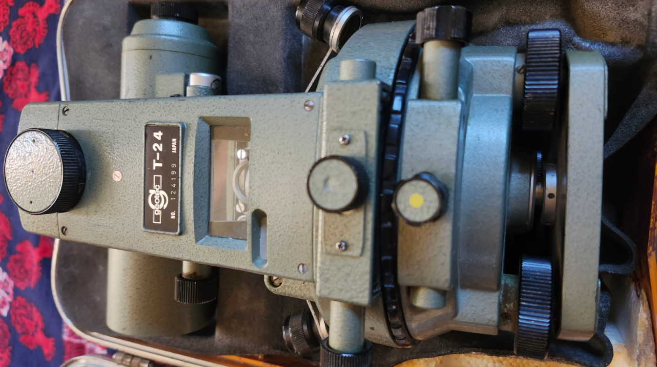 Geotec T-24 Survey Transit