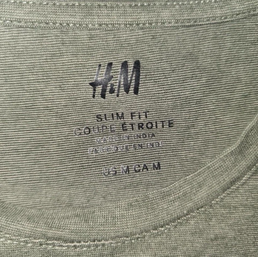 Camisa de manga larga suave ajustada verde/gris H&M talla M se ajusta a la pequeña porque es delgada” Foto 3 de 3