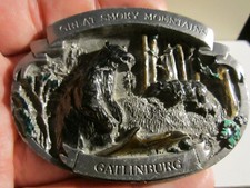 1986 GREAT SMOKY MOUNTAINS BLACK BEAR SCENE BELT BUCKLE HEAVY - GW-26