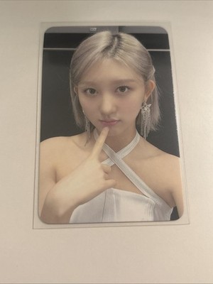 kpop girl group IVE Gaeul Official Japan Album Eleven Benefit Photocard
