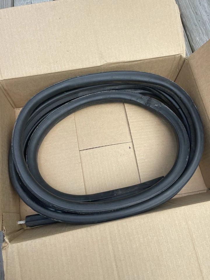 82-92 Camaro Firebird Trunk Lip Hatch Weather Seal Rubber Weatherstrip GM - Image 2 of 2