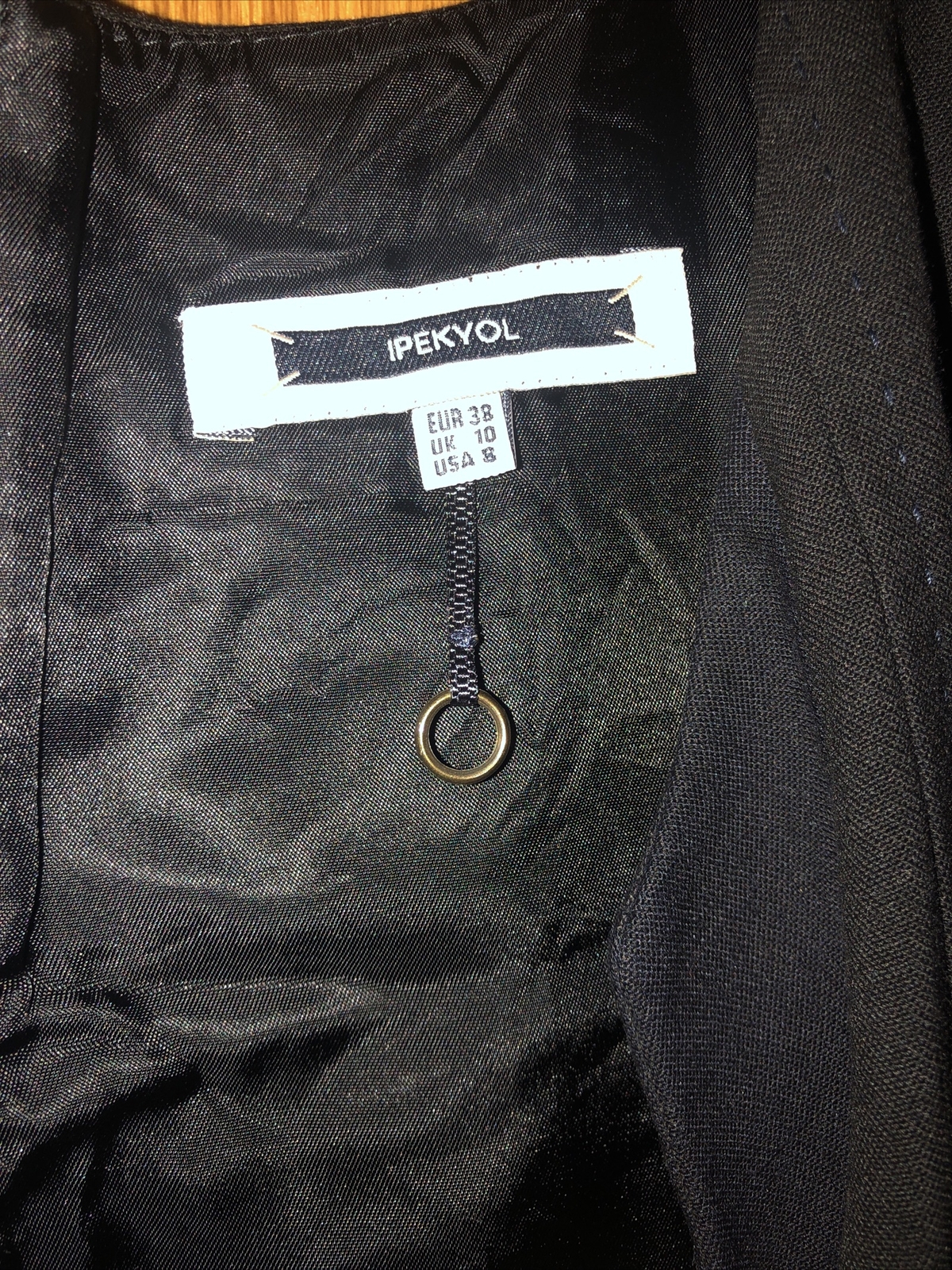 Picture 3 of 4