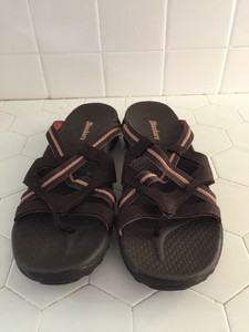 skechers women's reggae soundstage sandal