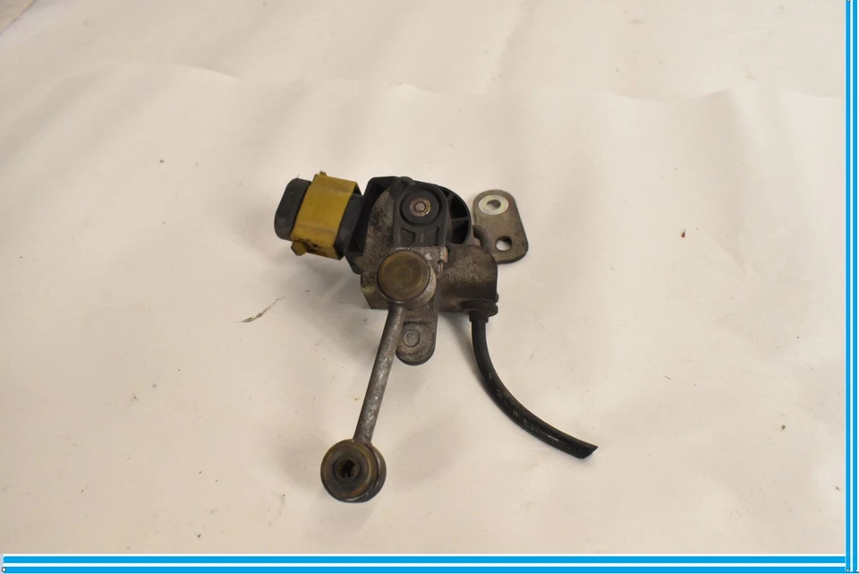 Mercedes-Benz CLS550 2012-2018 suspensión trasera izquierda sensor de nivel de altura OEM Foto 3 de 4