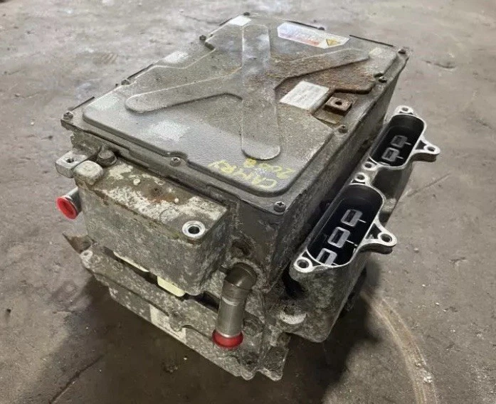 CARGADOR CONVERTIDOR INVERSOR TOYOTA CAMRY 2007 - 2011 OEM G9201-33010 Lexus CT200h Foto 4 de 4