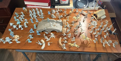 VINTAGE MARX BLUE & GRAY PLAYSET *** SOLDIERS, HORSES AND ACCESSORIES *** L@@K!