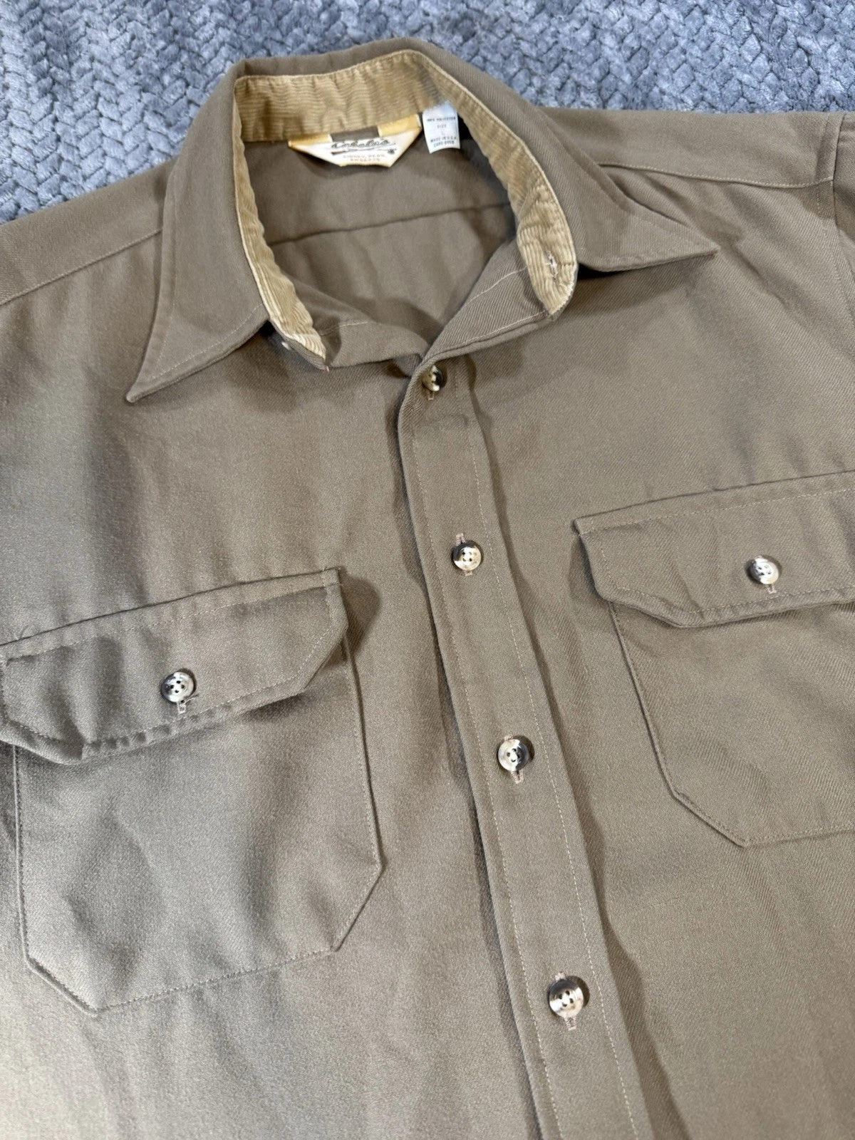 Cabelas Flannel Shirt Mens Large Tan Button Down Outdoor Hiking USA VTG