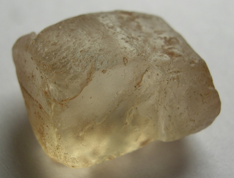 SUNSTONE, PALE STRAW YELLOW ROUGH FOR FACETING, OREGON, U.S.A.