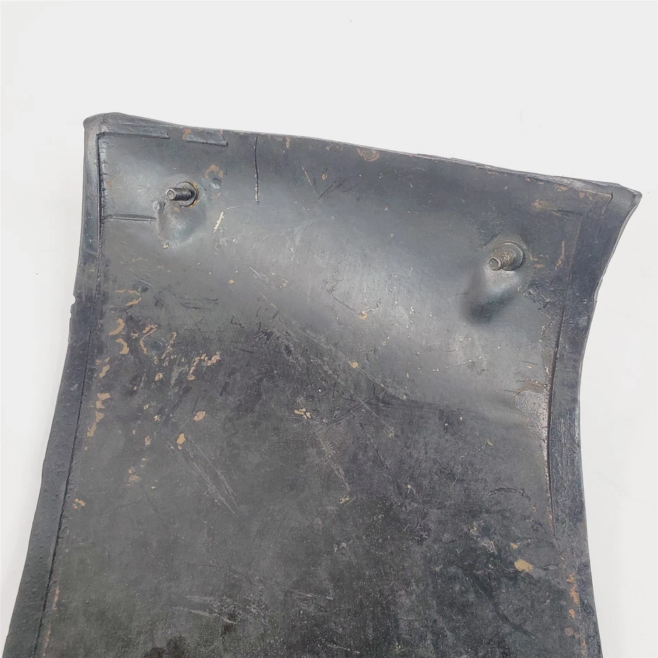 42 46 47 Olds 98 4 puertas LH guardabarros trasero grava protector (en tapa puerta) 416985 NOS Foto 4 de 4