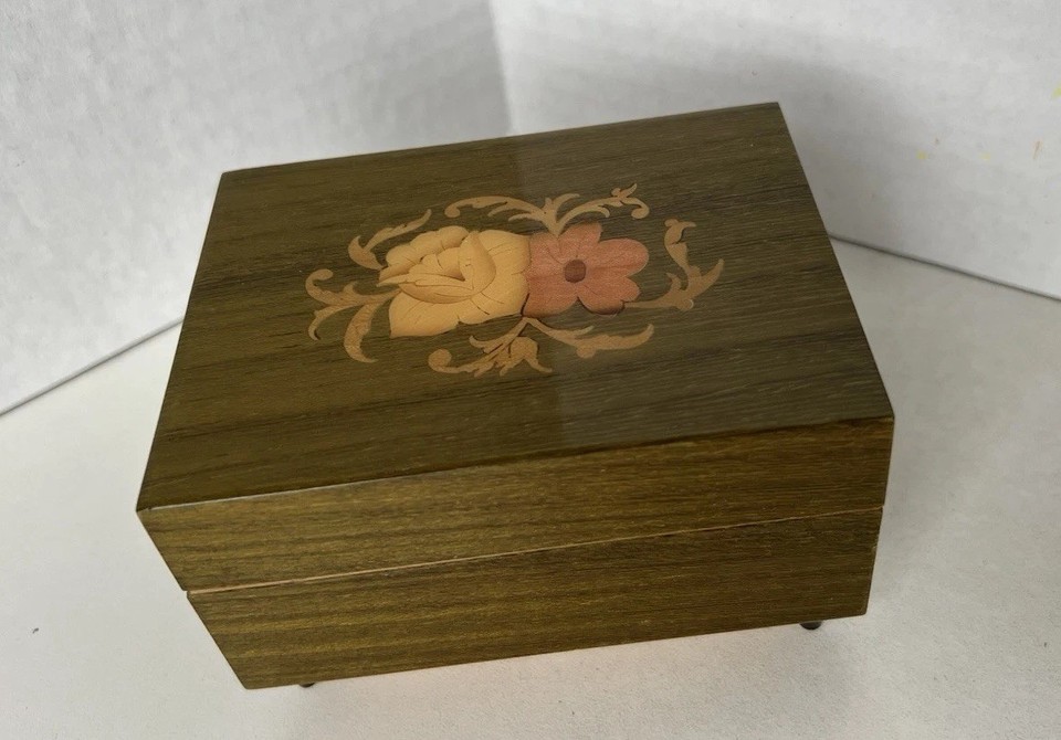 A Western Germany Deichert ballerina music box with original inlay — a genuine mid-century European keepsake with provenance.