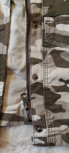 KENSIE JEANS Green Faded Camouflage Utility Jacket. Small NWOT. - Picture 5 of 11