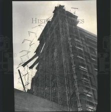 1961 Press Photo Windstorm Hits Downtown Chicago - RRU13755