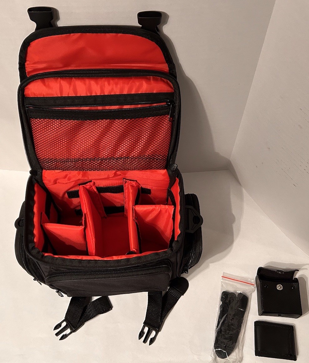 Ritz Gear; MIRRORLESS/ LARGE POINT & SHOOT CAMERA BAG NEW NO TAGS Fits Canon etc