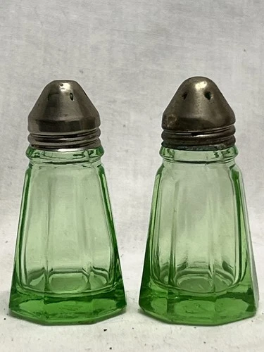 Hazel Atlas Green Depression Glass Uranium Glass SALT & PEPPER SHAKERS