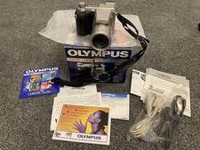 OLYMPUS C-2100 ULTRA ZOOM Vintage Digital Camera Fantastic Condition Boxed