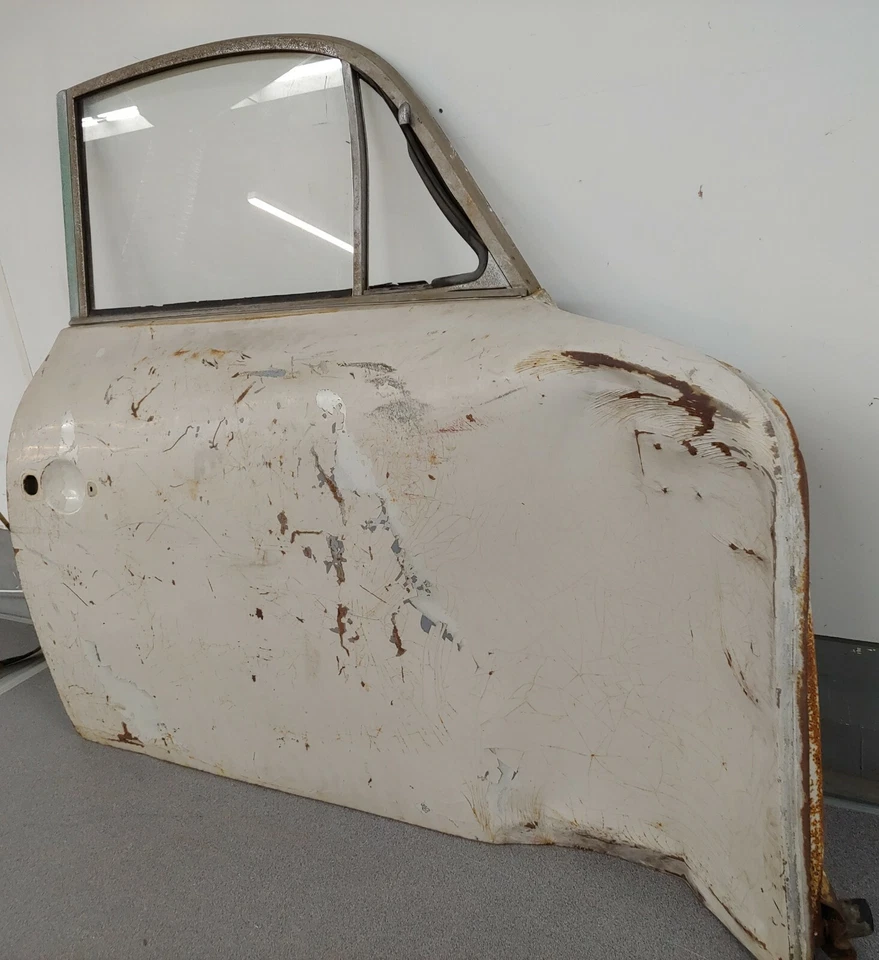 USED ORIGINAL GENUINE PORSCHE 356B T6 COUPE PASSENGERS DOOR SHELL NLA 21 - Image 2 of 4