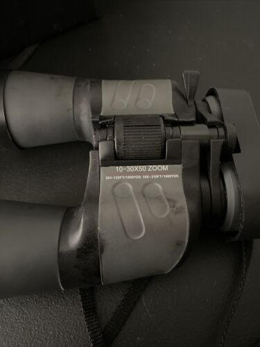 10-30x50 Zoom Binoculars - Picture 3 of 11