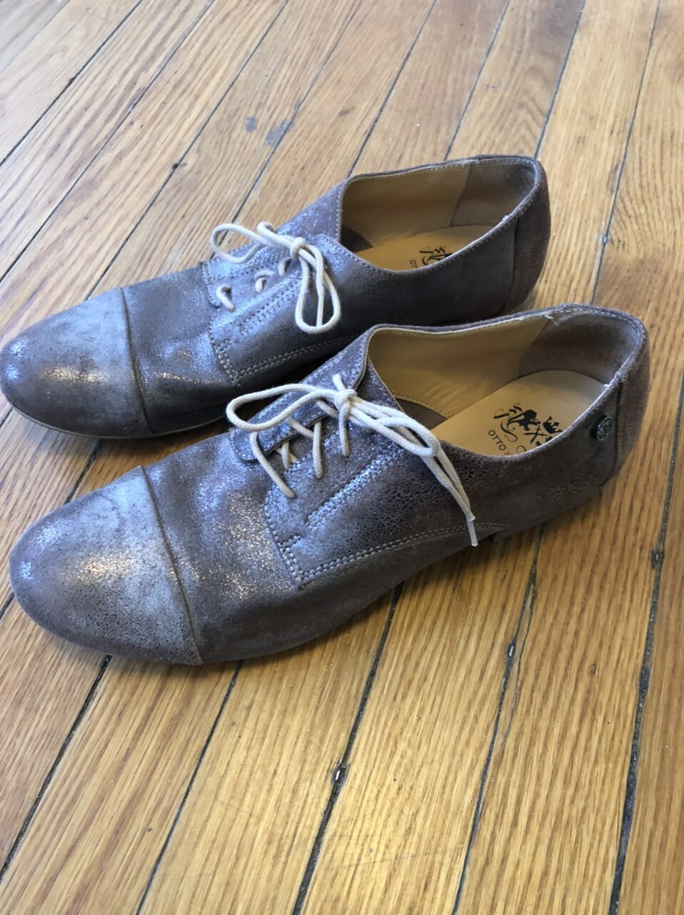 women's shoe 8.5 in european