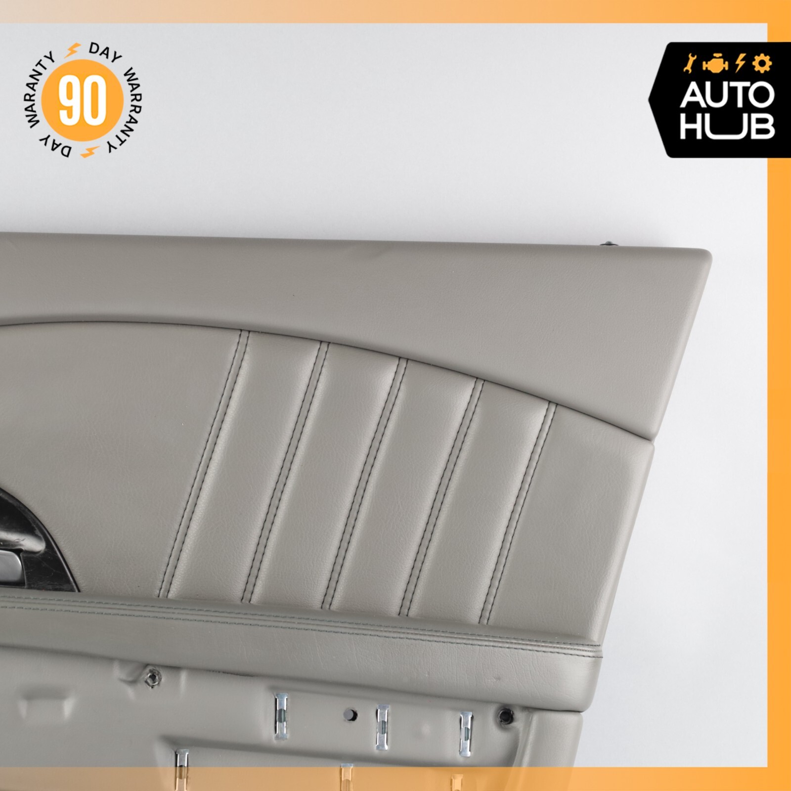03-13 Maserati Quattroporte M139 Front Right Side Interior Door Panel OEM 75k