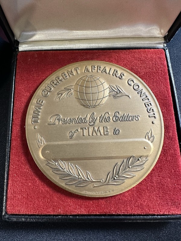 Blank 1952 Time Magazine Current Affairs Contest Medal