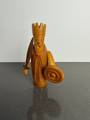 Eire Creations Ireland Wooden Handmade High King Brian Boru Figure 5.25''