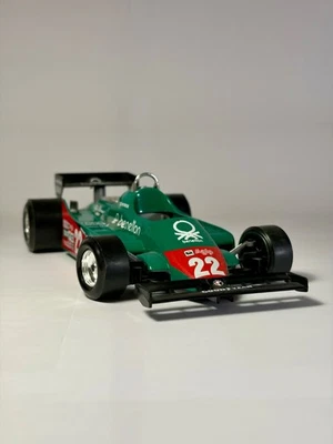 Bburago 1:24 Benetton Alfa Romeo F1 Model Car #22 Patrese – Like New - Bild 1 von 4