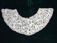 Antique Handmade IRISH CROCHET LACE Collar Flowers Ornaments w Raised Elements