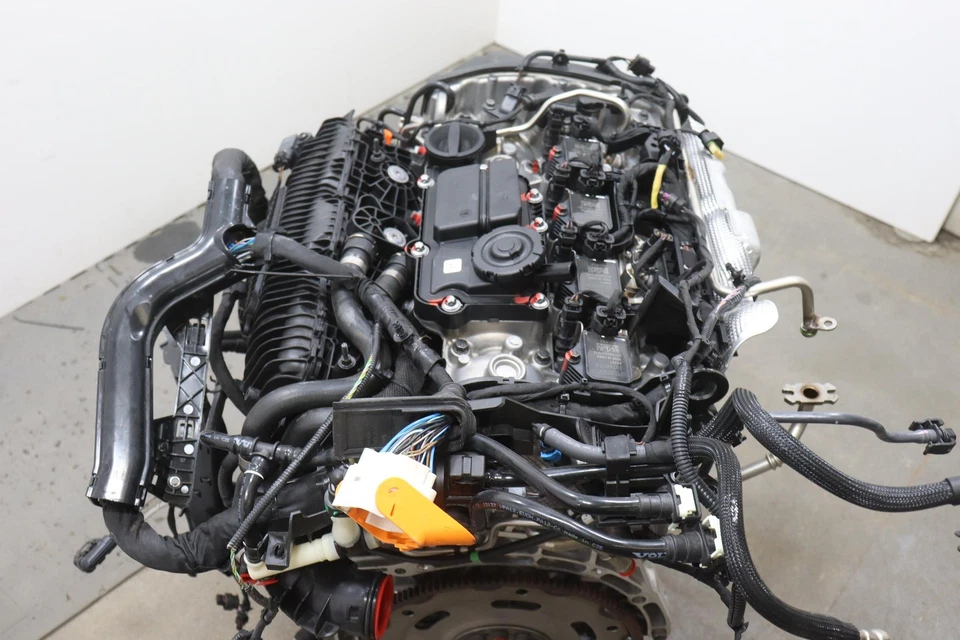 2022 - 2023 VOLVO XC60 2.0L ENGINE MOTOR  VIN L1 4TH AND 5TH DIGIT OEM 31480307 - Image 2 of 4