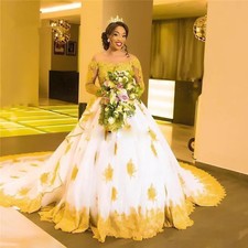 Elegant A-Line Wedding Dress O-Neck Long Sleeves Gold Lace Applique Bridal Gowns