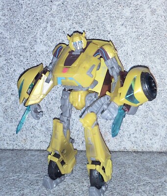 Transformers Generations Rage over Cybertron Bumblebee Wfc
