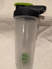 KOLORAE Shaker Cup 24 Oz Blender Mixer Bottle Container  Green New