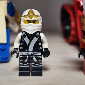 LEGO Ninjago 70504 Authentic Set