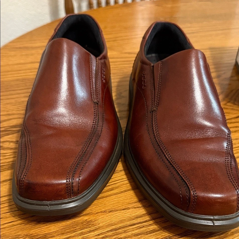NUEVO CON ETIQUETAS ECCO Helsinki Mocasines sin cordones de cuero marrón rico para hombre talla 9-9,5 Business Foto 3 de 4