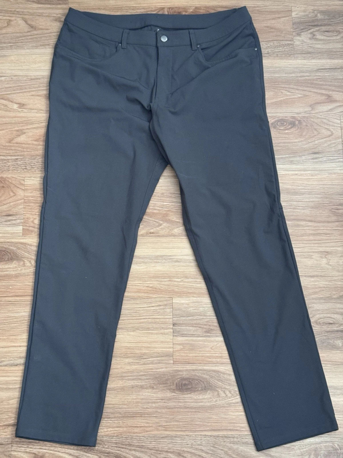 Lululemon ABC Trouser in Obsidian Men’s Sz 38x33 Classic Fit Performance Tech