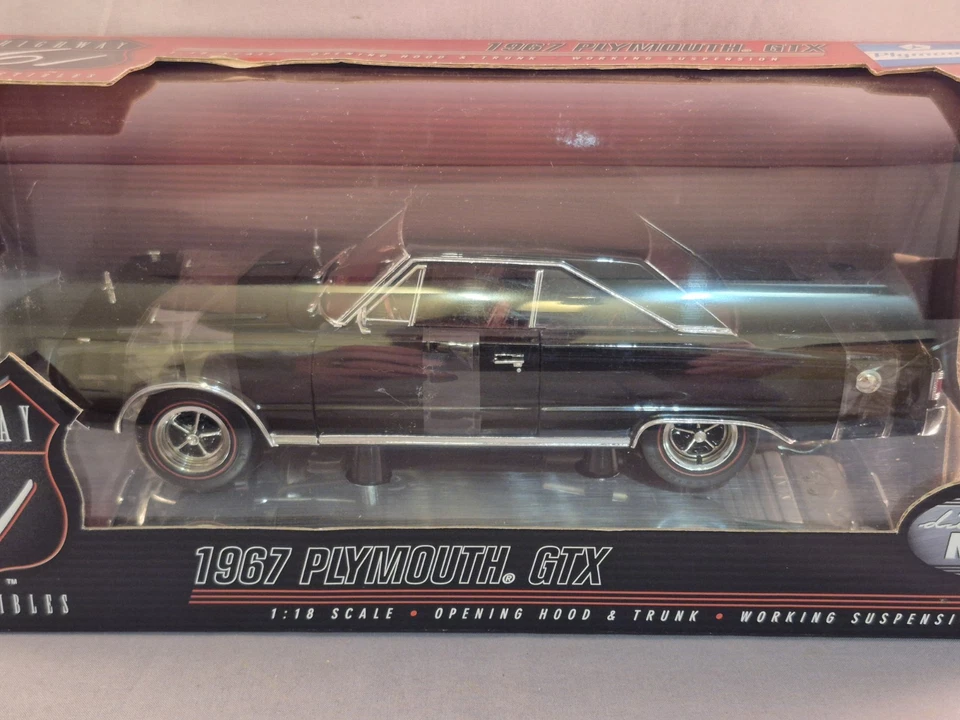 1967 年普利茅斯 GTX Black Highway 61 2002 戴姆勒克莱斯勒压铸促销 1: 18 — 第 2/4 张图片