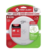 First Alert 1046803 2-IN-1 Smoke & Carbon Monoxide Alarm 10Y Battery VOICE ALERT