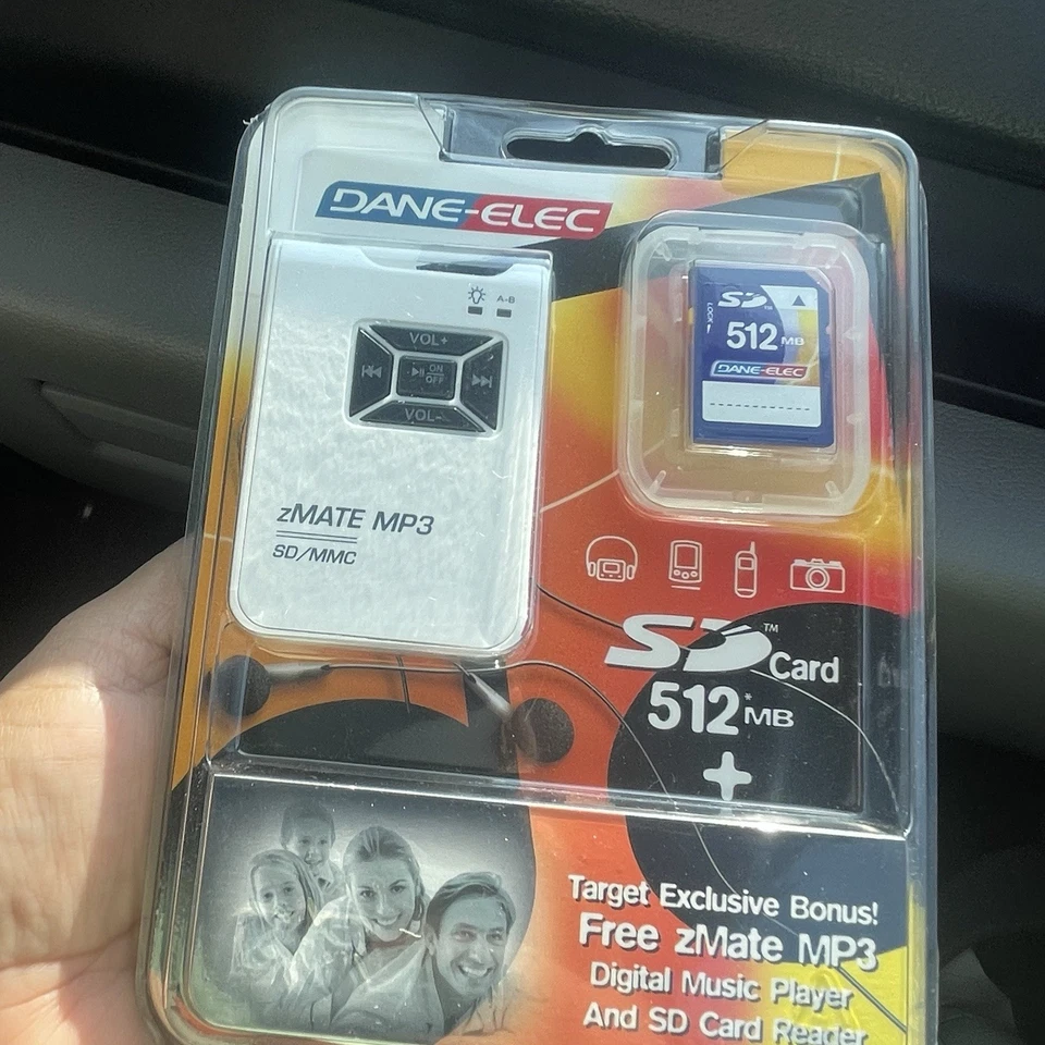 Genuine Dane-Elec zMate MP3 512MB SD Memory Card SD-M512 - Image 2 of 4