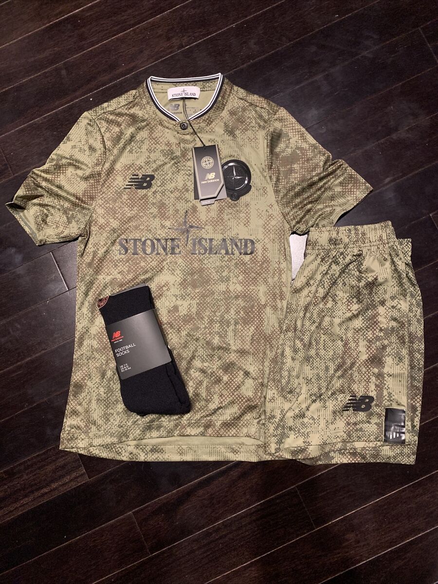 New Stone Island X New Balance Boxed Kit Set (Tee, Shorts New Stone Island X New Balance Boxed Kit Set (Tee, Shorts