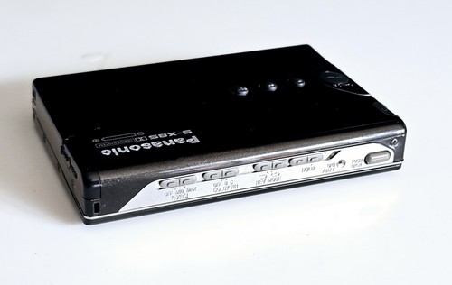 Walkman Panasonic RQ-S65 super raro sottile + telecomando LCD Dolby B + C completamente funzionante - Foto 6 di 24