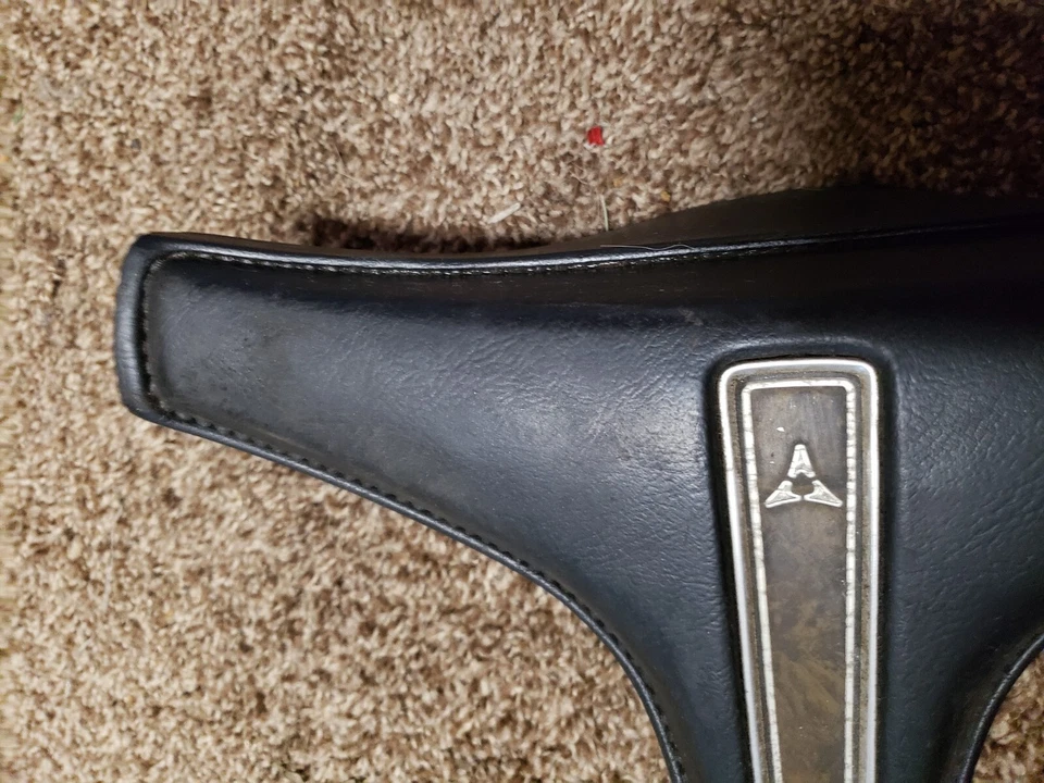 1974 年 DODGE PLYMOUTH 卫星充电器 SCAMP DUSTER HORN 纽扣黑色中心 — 第 3/4 张图片