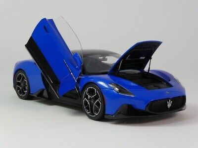 BBR Maserati MC20 Blue Infinito Gloss Black Roof 1/18 BBR Maserati MC20 Blue Infinito Gloss Black Roof 1/18