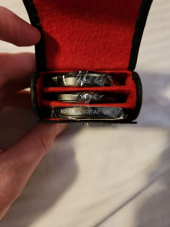 Bower Digital 52mm set of 3 filters ND4, CPL, UV in case "MINT" - Image 2 of 4