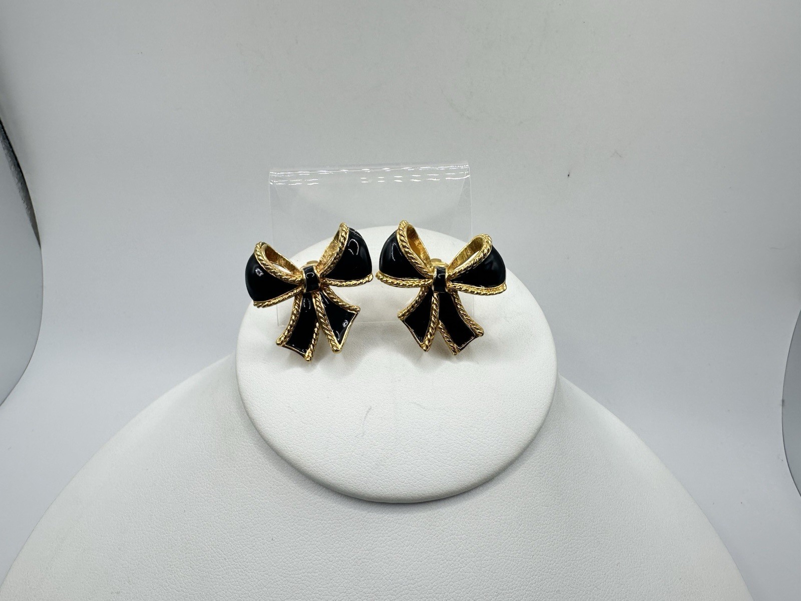 VTG Kenneth Jay Lane KJL Avon Black Enamel Gold T… - image 2