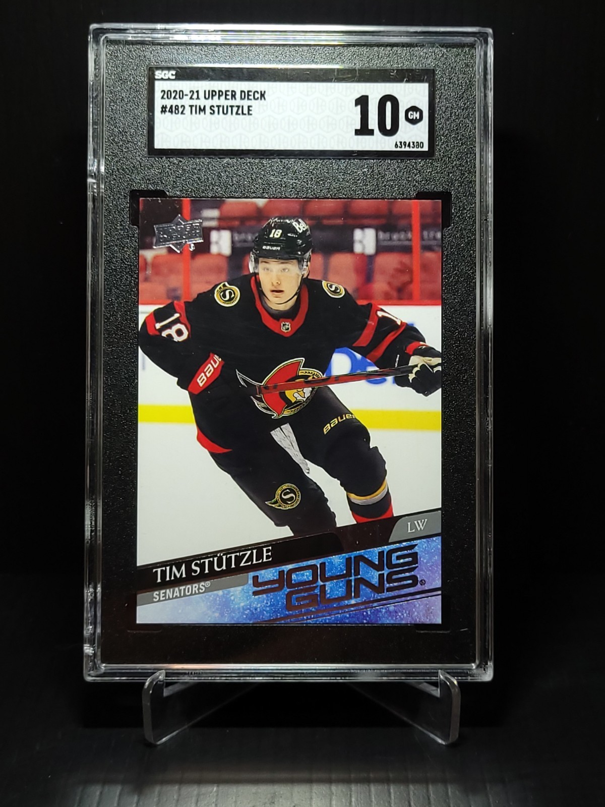 2020-21 Upper Deck - Young Guns Tim Stutzle #482 (RC) SGC 10